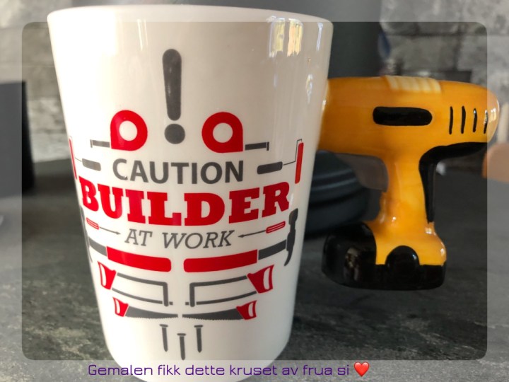 kaffekrus med humoristisk tekst