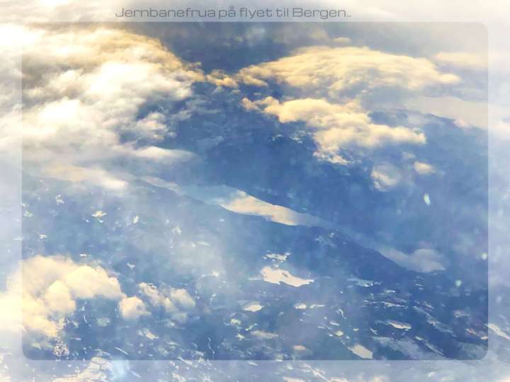 Jernbanefrua på vei til boklansering i Bergen