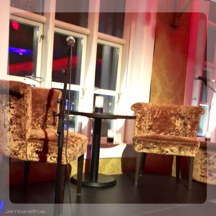 Jernbanefrua var på lanseringsfest for serien Aftenstjernen av Jenny Micko.