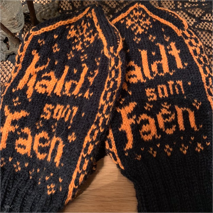 Strikkedugnad for Frelsesarmeen.