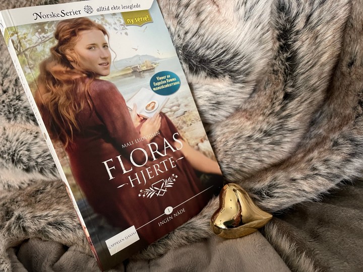 Floras hjerte 1, av Mali Ludvigsen.&nbsp;Bokanmeldelse